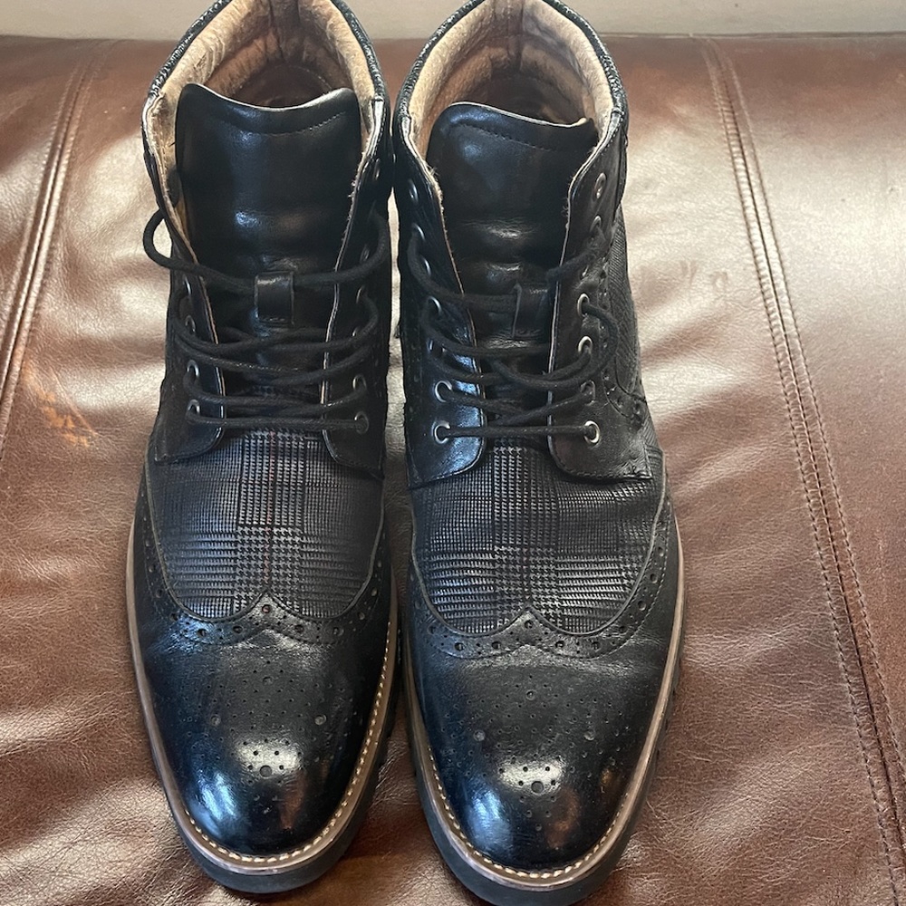 Black men's INC boots